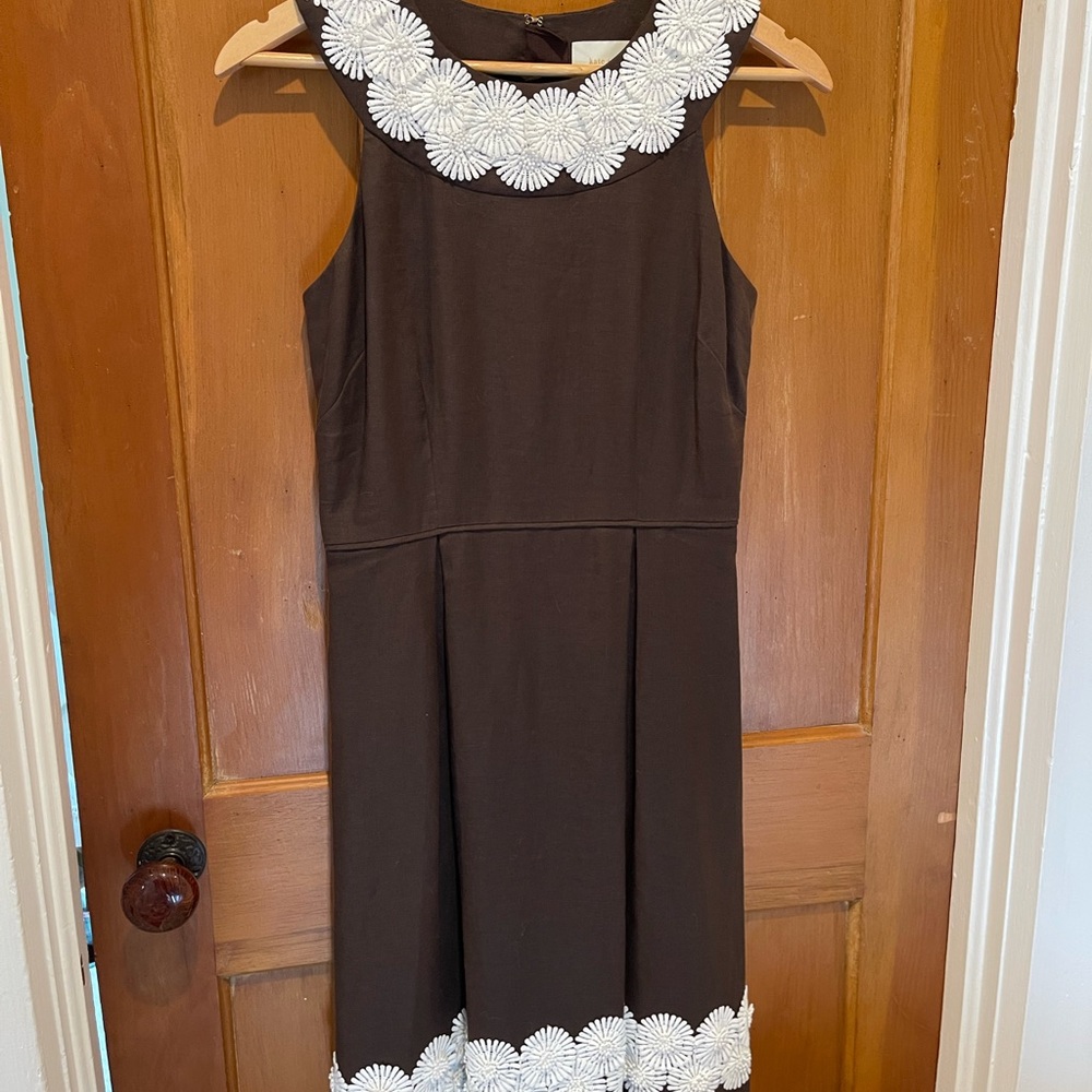 Embroidered flower Kate Spade dress. Like new! Brown with white lace embroidery.